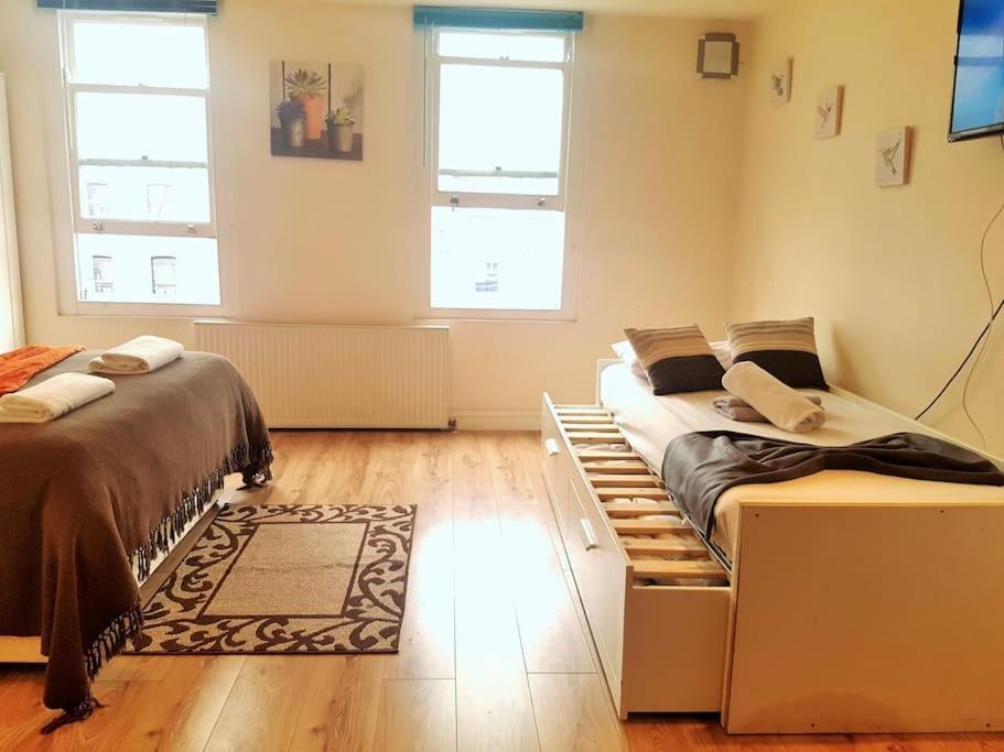Comfortable Studio Flat Near Central Лондон Екстериор снимка