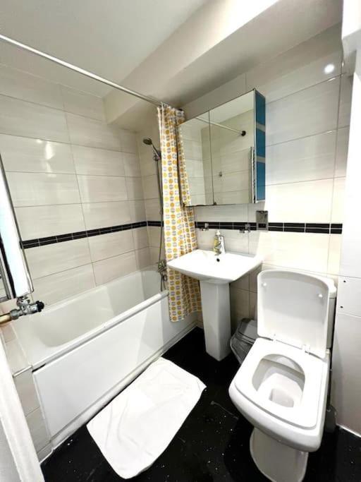 Comfortable Studio Flat Near Central Лондон Екстериор снимка