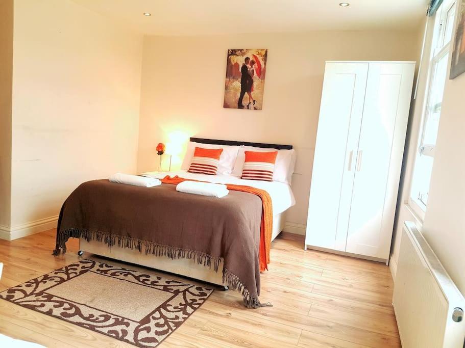 Comfortable Studio Flat Near Central Лондон Екстериор снимка